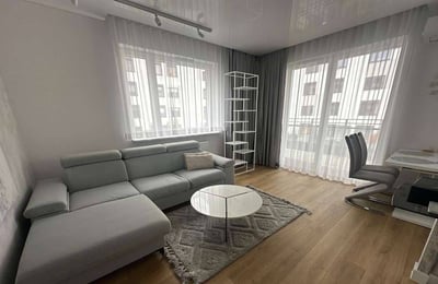 Location d’un appartement confortable de 2 pièces avec terrasse, 48 m², quartier Żoliborz, Varsovie, Pologne